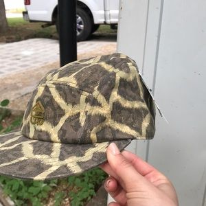 LRG CAMPER HAT